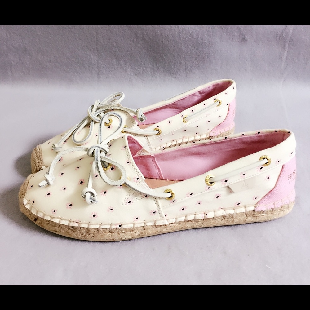 NWT Sperry Top-sider Dot print Canvas Flats White Floral Shoes Super Cute! 36.5